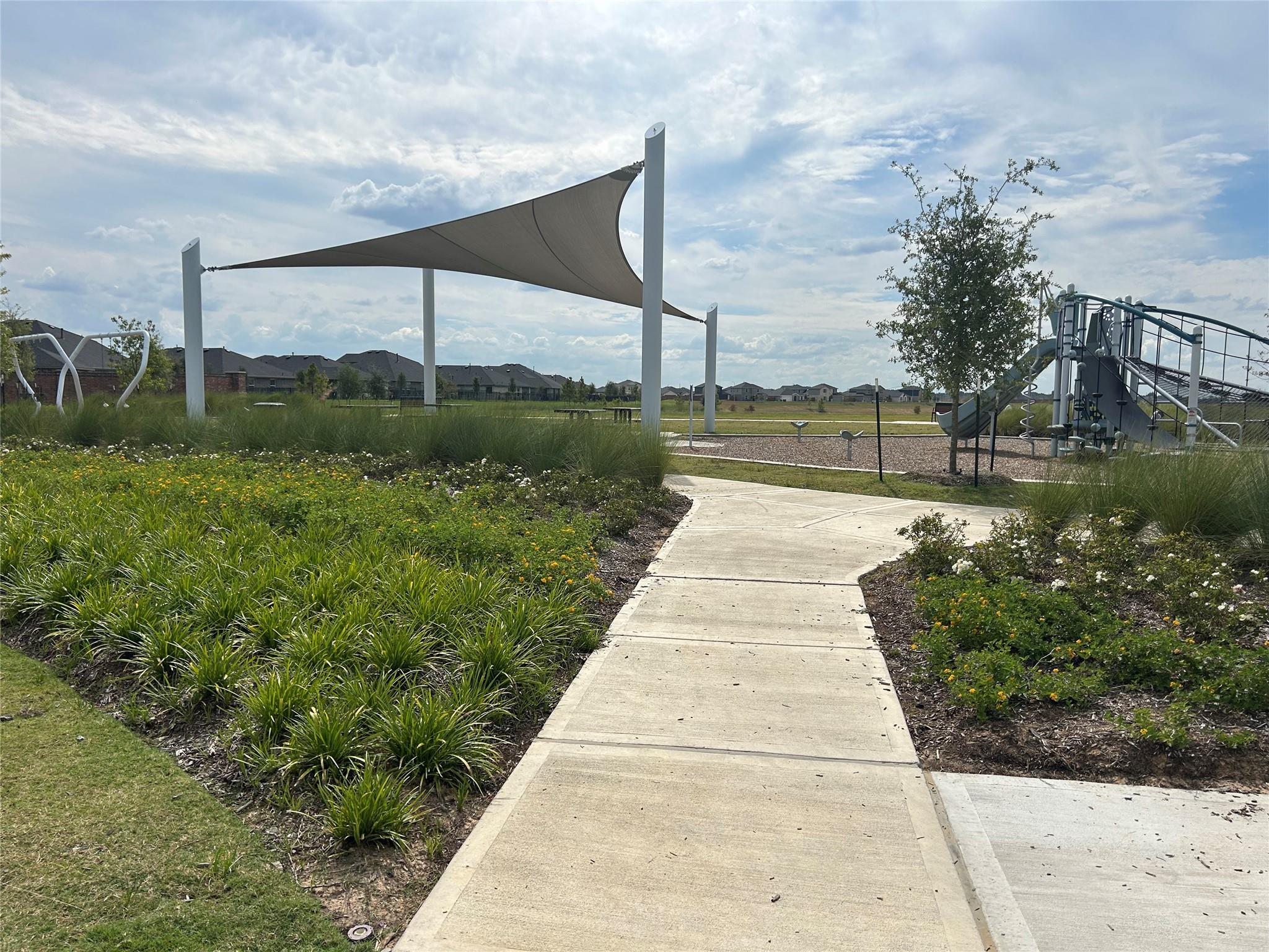 6318 Seafoam Lake Drive