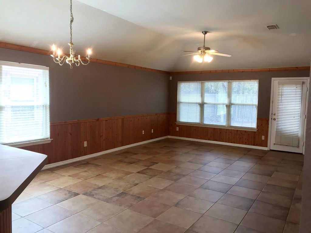 Photo of 13003 Bramford Point Lane, Houston, TX 77070 (MLS # 72208701)