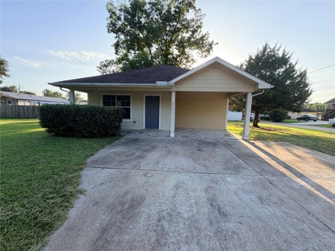 Photo of 424 Baker Circle, Ames, TX 77575 (MLS # 17976067)