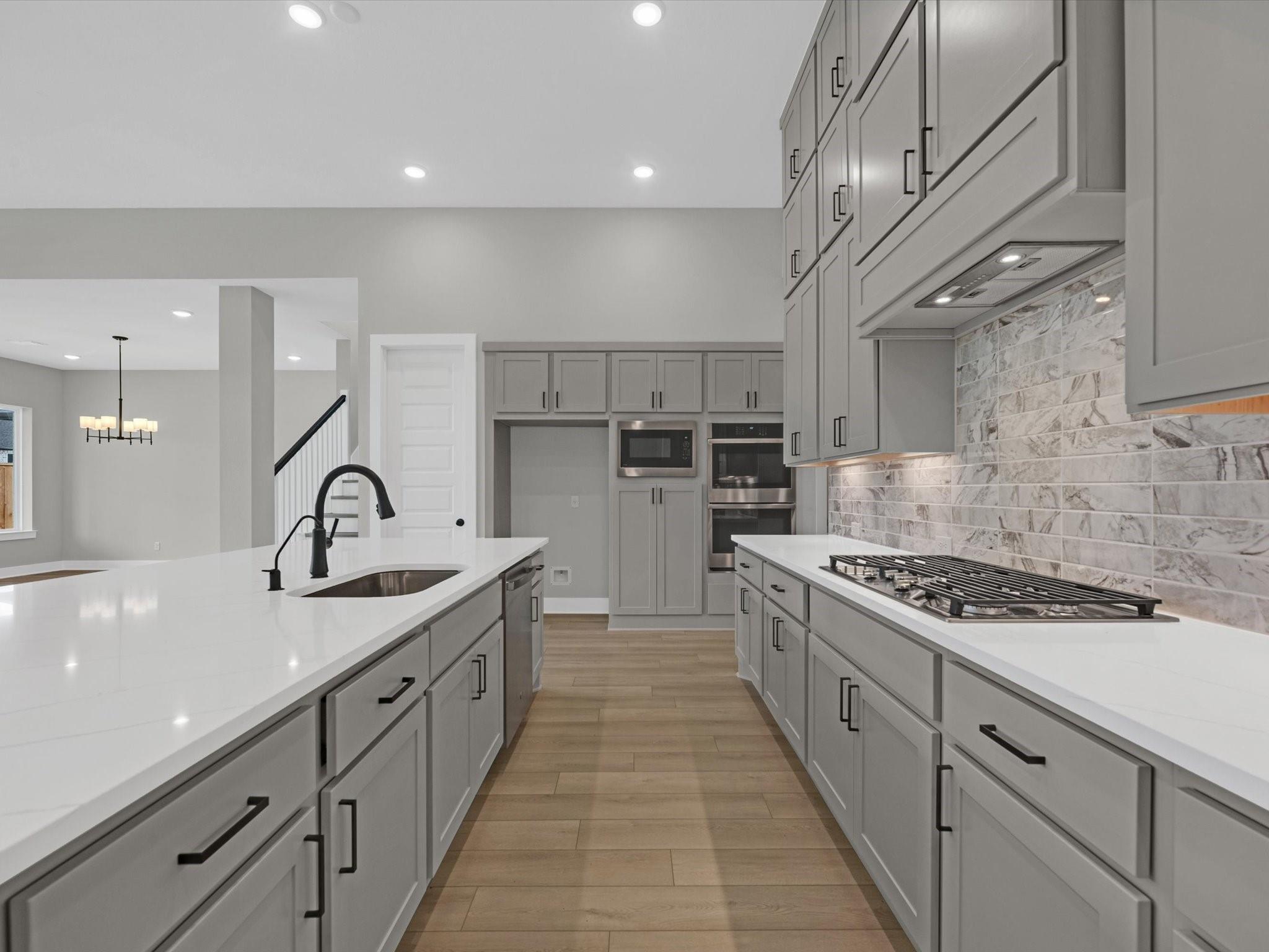8123 Sunny Ridge Drive