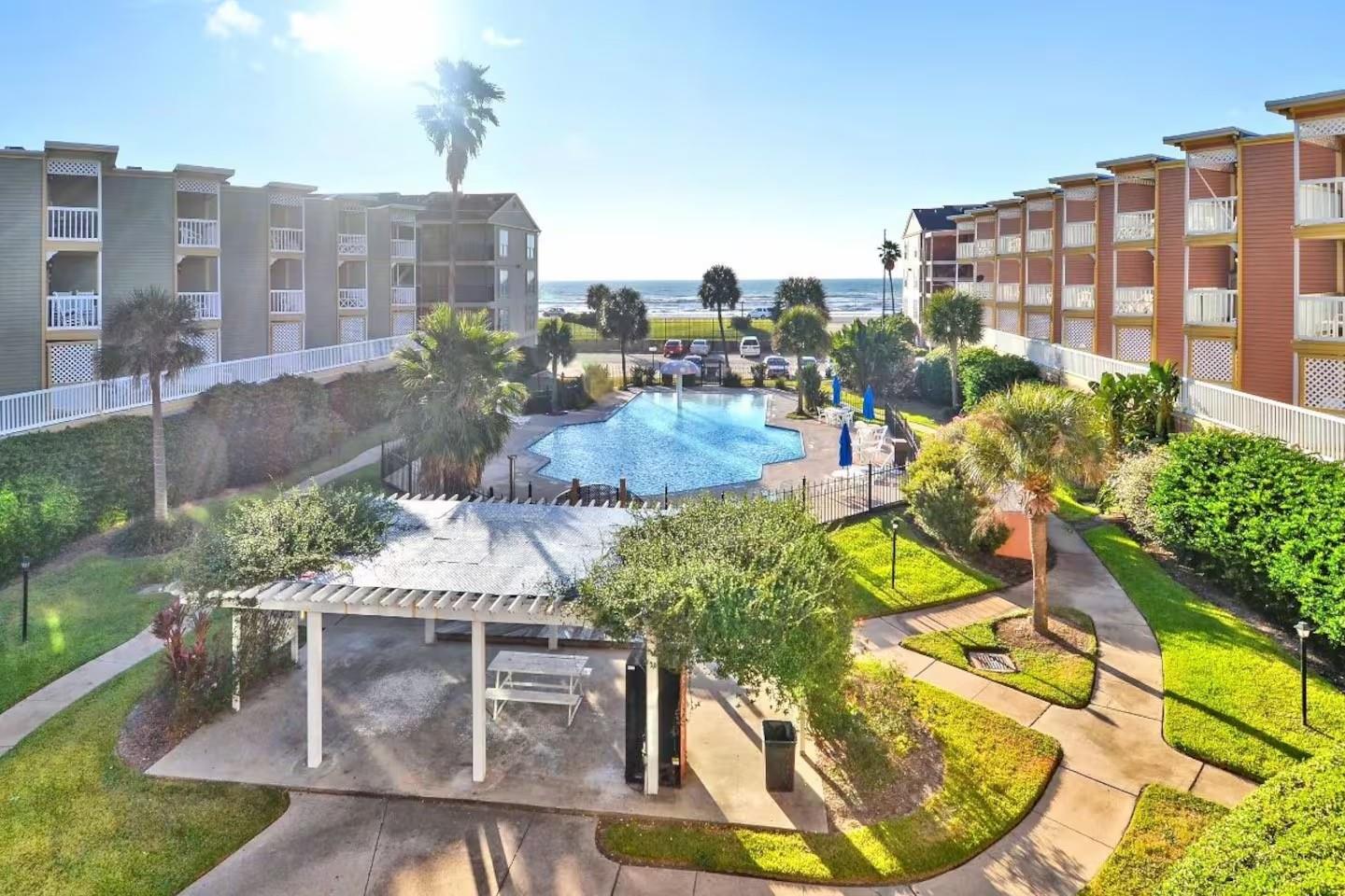 6300 Seawall Boulevard 6107