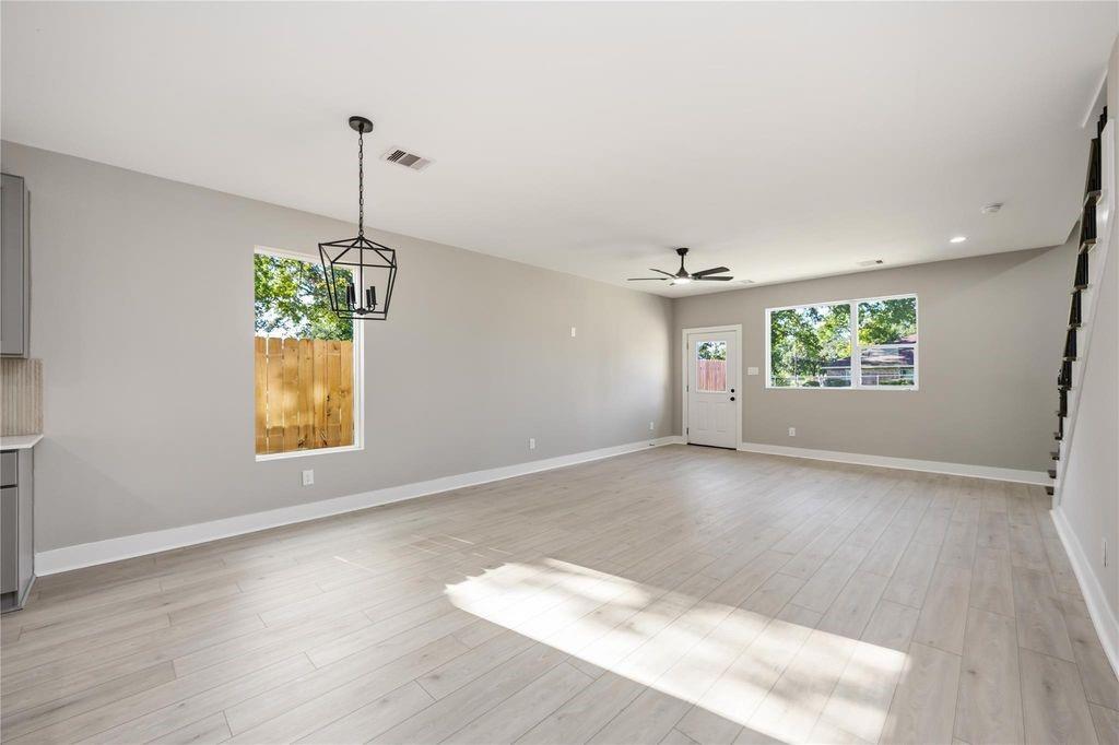 5827 Polly Unit B Street B