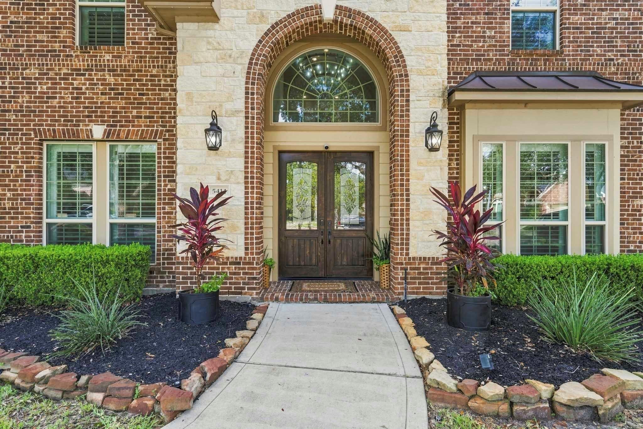 5414 Skyline Edge Court
