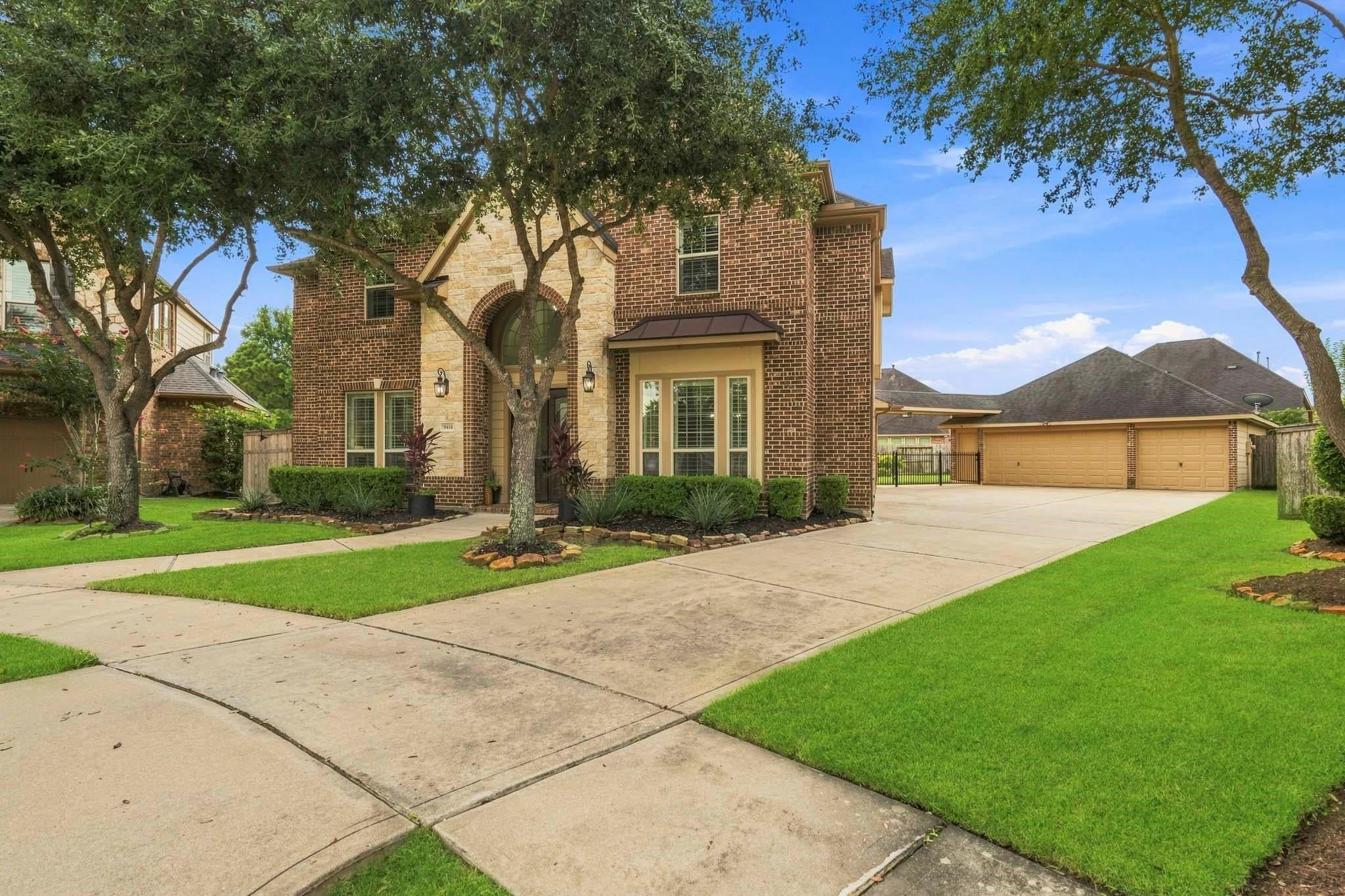 5414 Skyline Edge Court