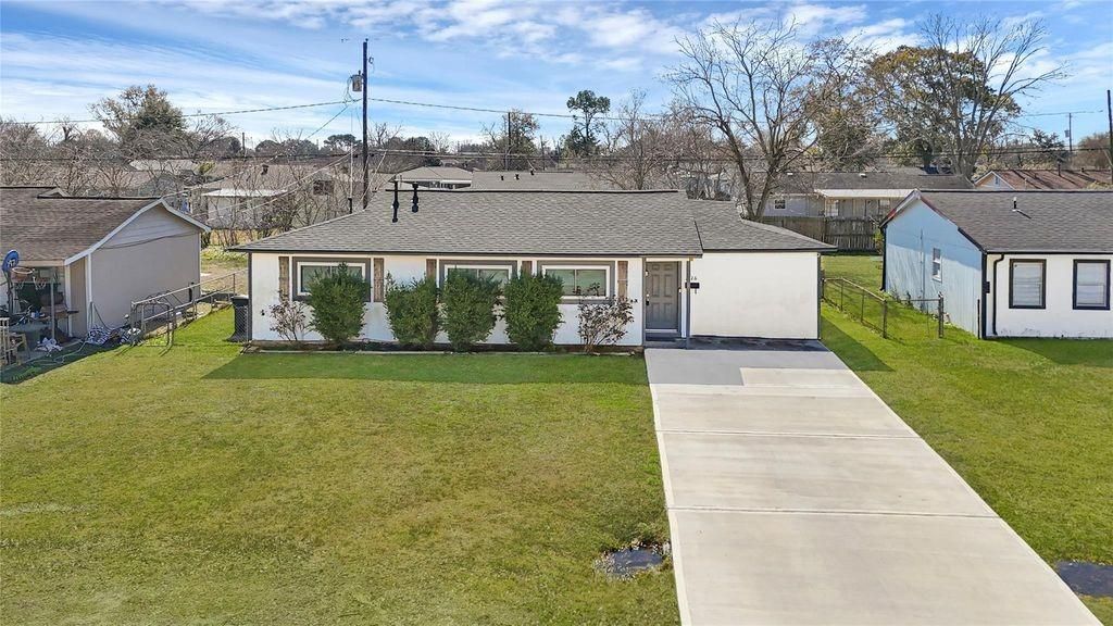 Photo of 2126 Hillshire Drive, Deer Park, TX 77536 (MLS # 59662564)