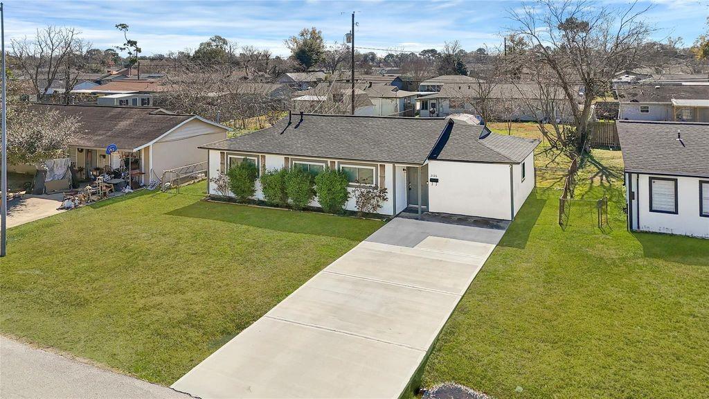 2126 Hillshire Drive