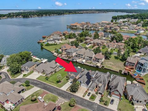 Photo of 12394 Pebble View Drive, Conroe, TX 77304 (MLS # 60433455)