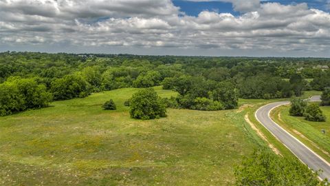 Photo of 1 Creekview Trail DR, Brenham, TX 77833 (MLS # 53104745)