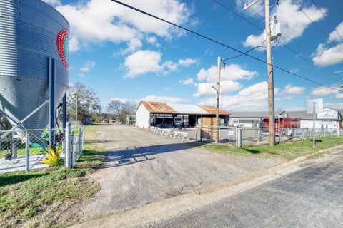 Vacant Land For Sale - 710 S May Street<br/> Madisonville, TX 77864