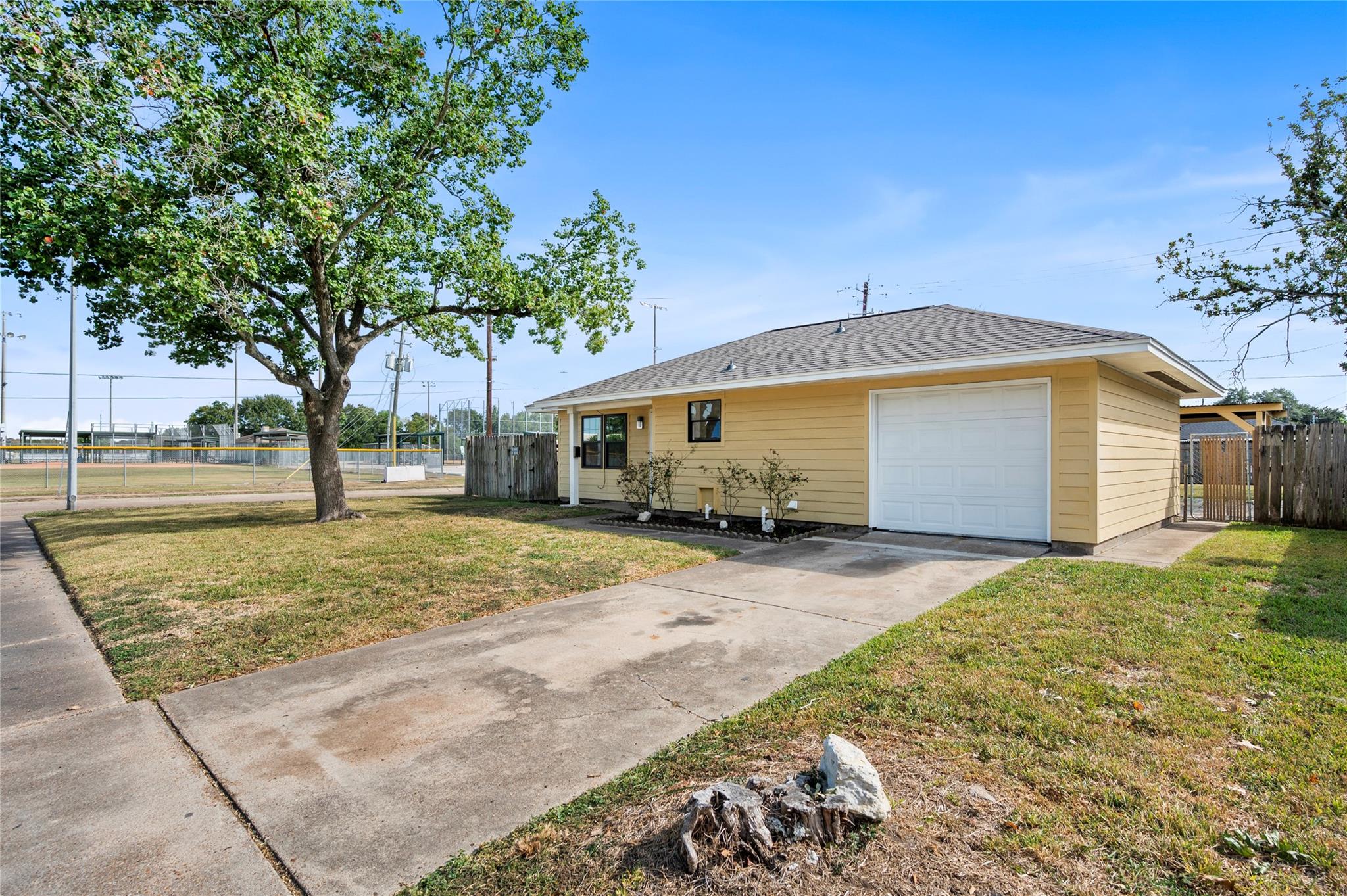 3710 Longwood Drive