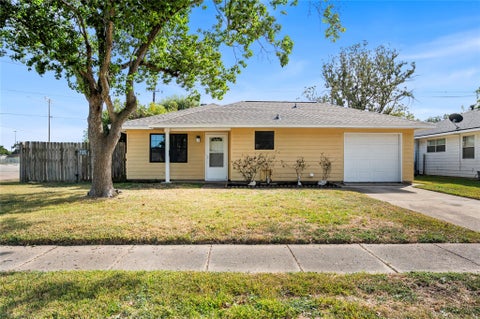 Photo of 3710 Longwood Drive, Pasadena, TX 77503 (MLS # 83538100)