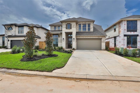 Homes For Sale - 290 Texoma Plains Drive<br/> Conroe, TX 77304