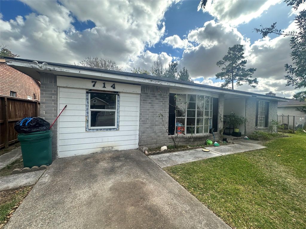 Photo of 714 Donfield Street, Channelview, TX 77530 (MLS # 64491523)