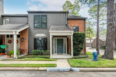 Photo of 701 Bering Drive #1006, Houston, TX 77057 (MLS # 94608988)