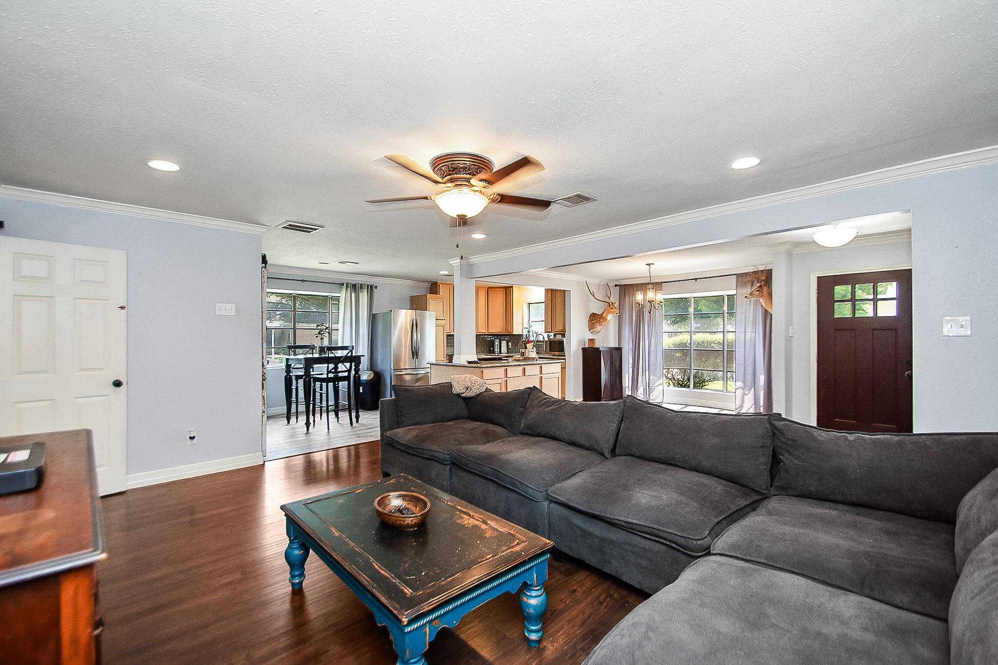 1129 Jeffrey Street