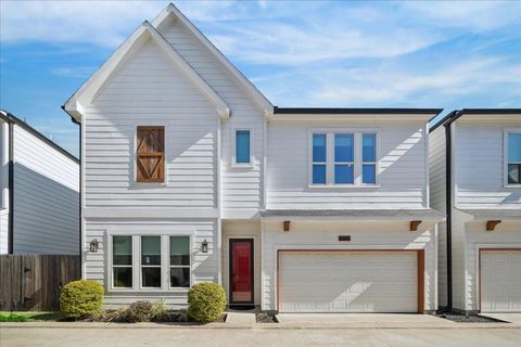 Photo of 4462 W Tidwell Road, Houston, TX 77091 (MLS # 95894488)