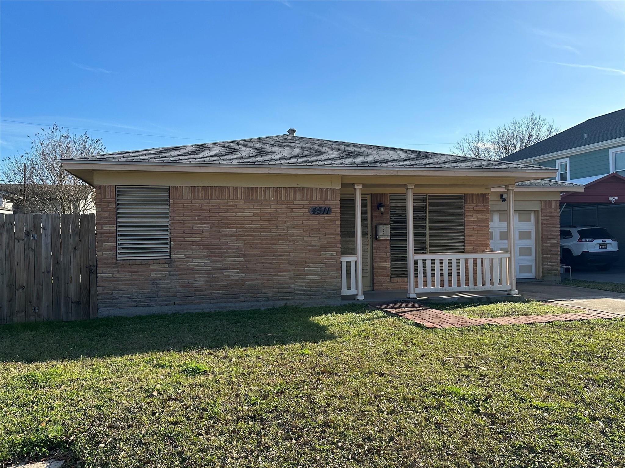 4511 Avenue R 1/2