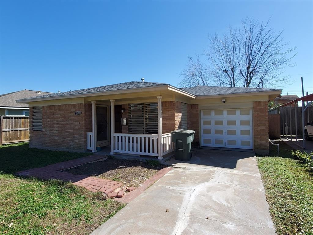 4511 Avenue R 1/2