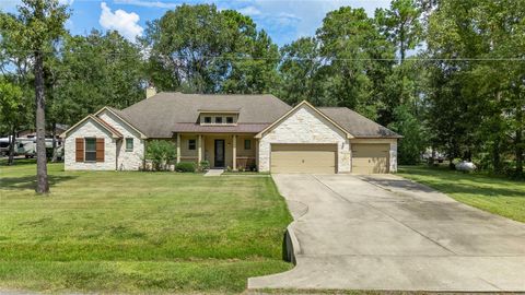 Photo of 26806 Winding River Trail, Huffman, TX 77336 (MLS # 46648447)