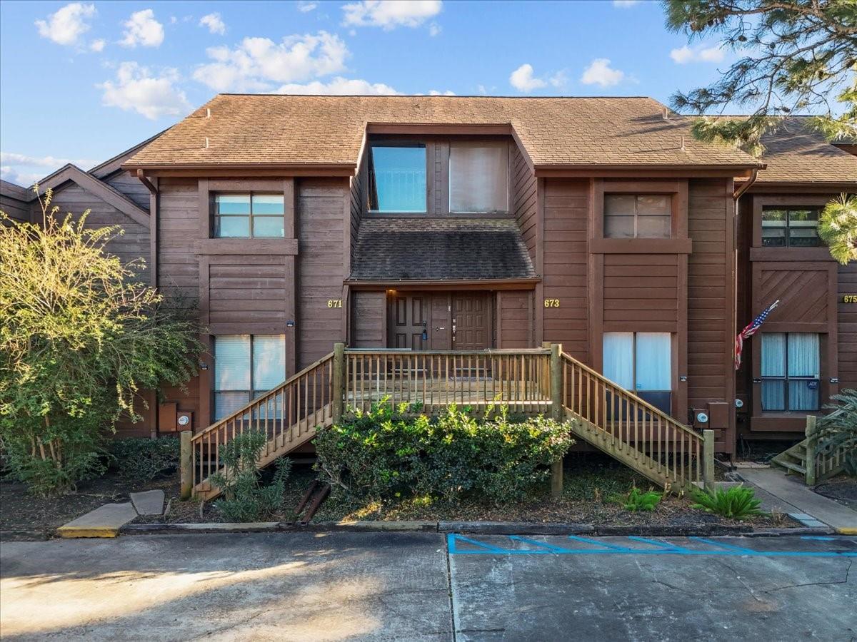 671 Davis Road