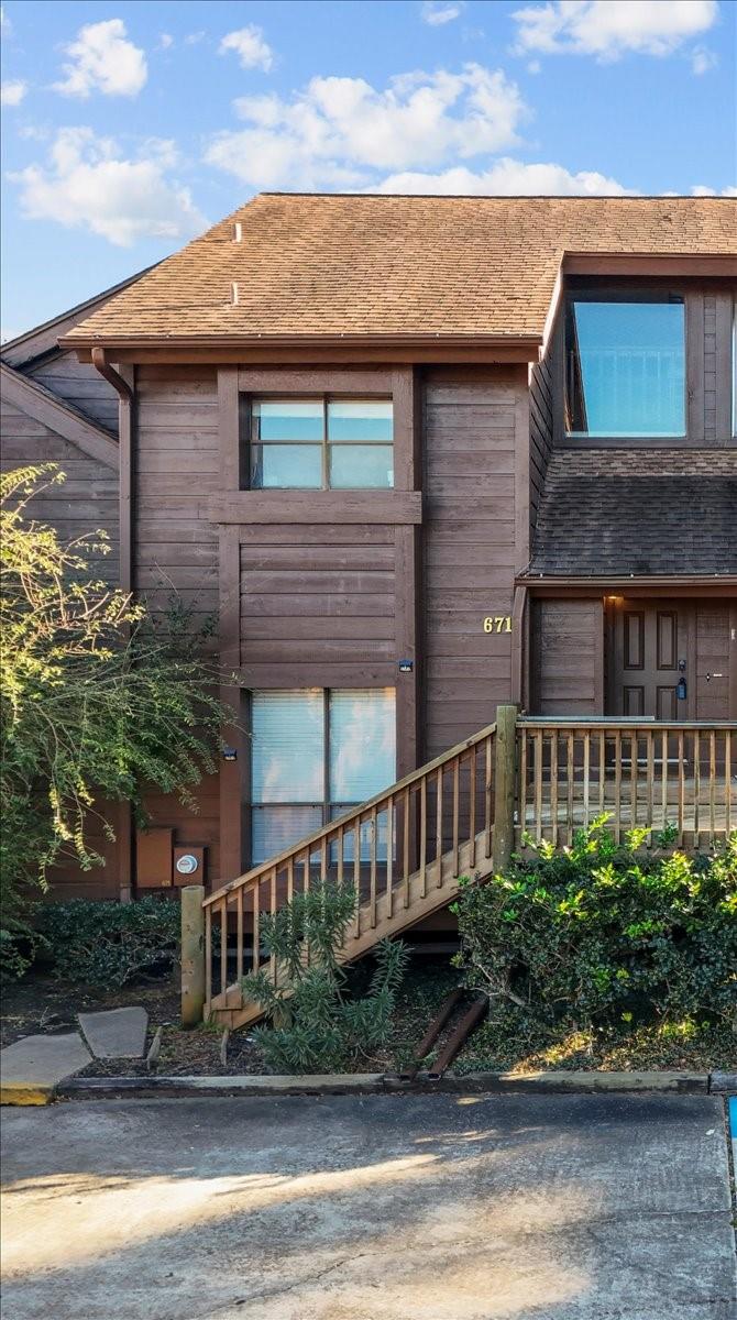 671 Davis Road