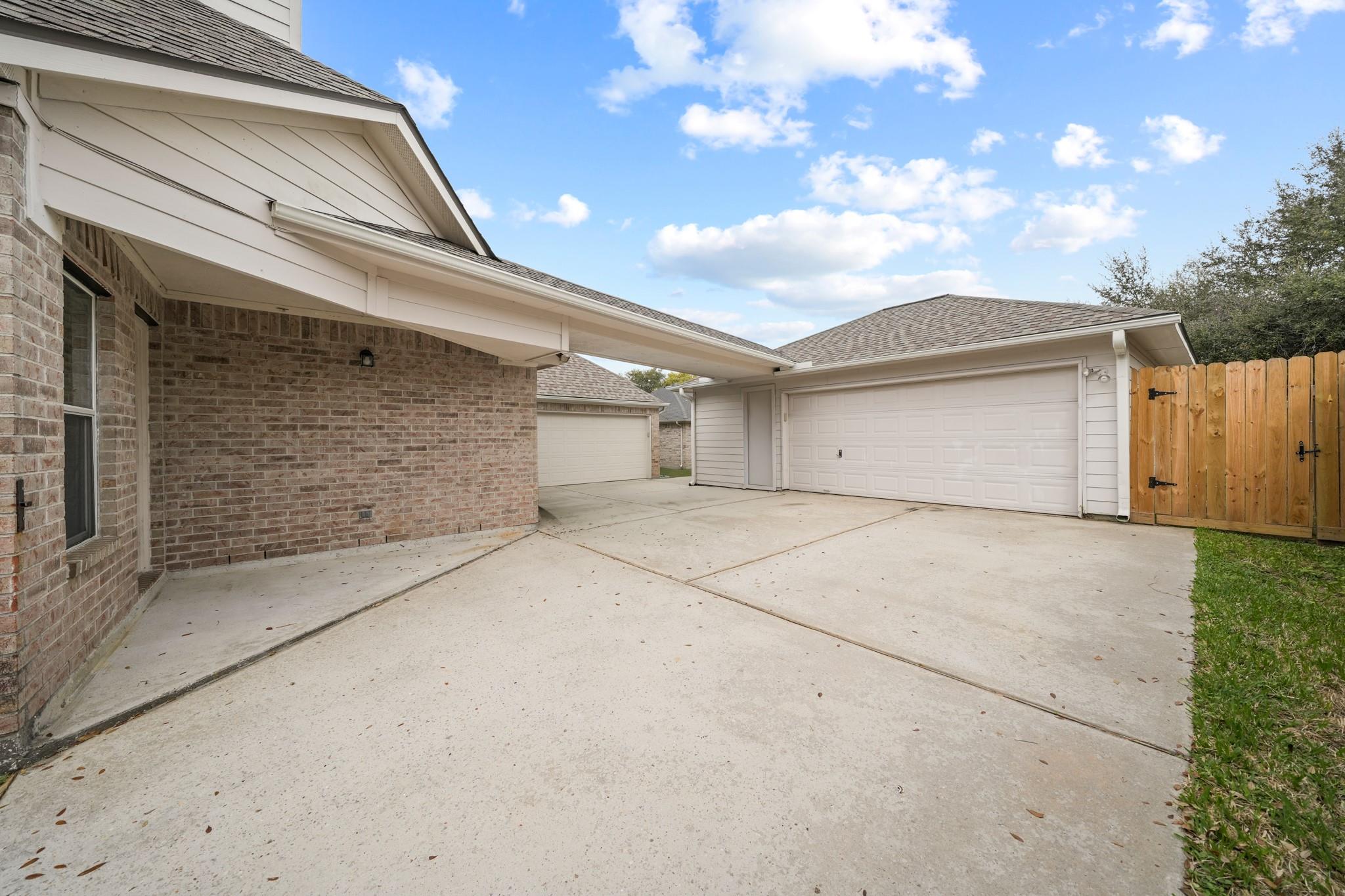 937 Mystic Village Lane