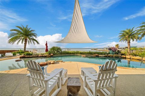 Photo of 206 Avenue A, Dickinson, TX 77539 (MLS # 39745299)