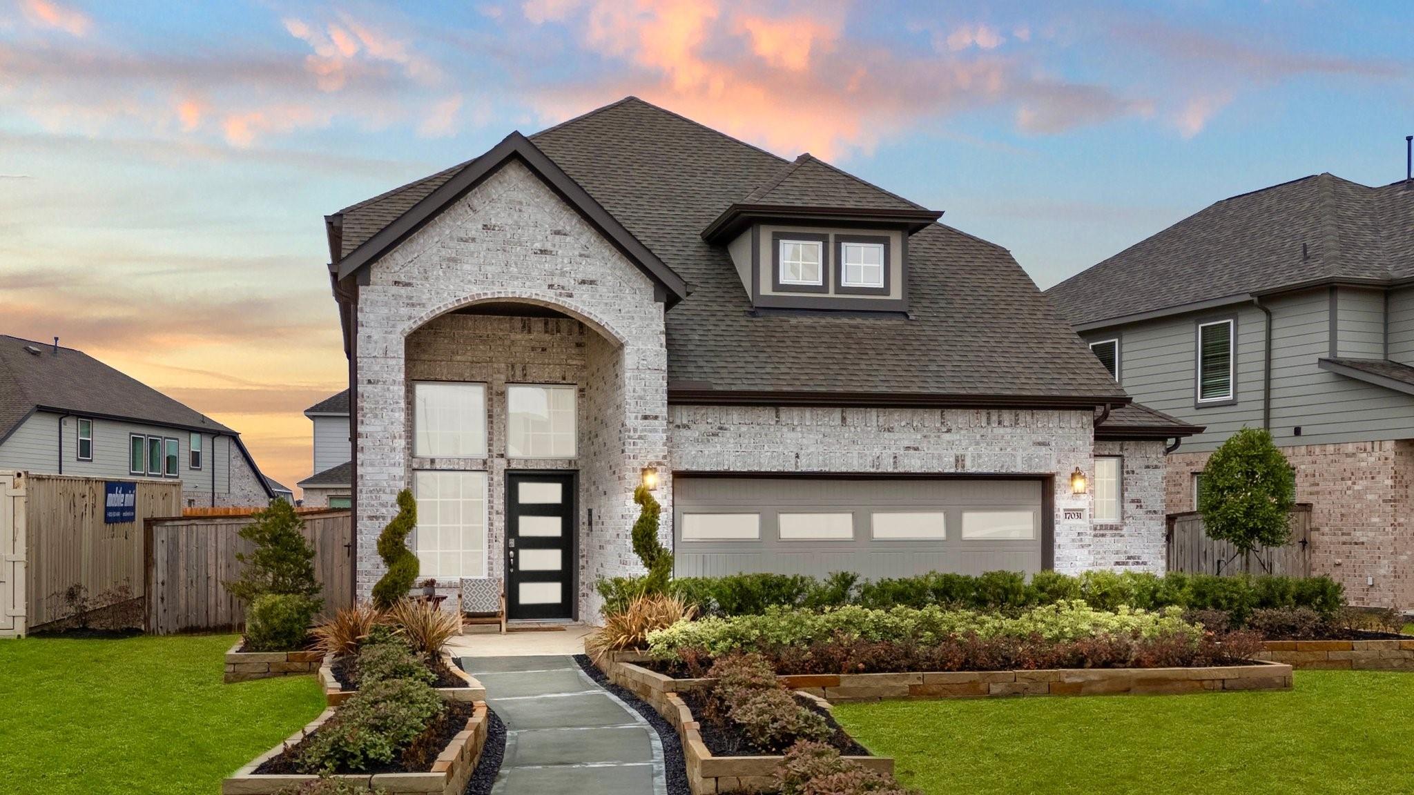2931 Orange Leaf Drive