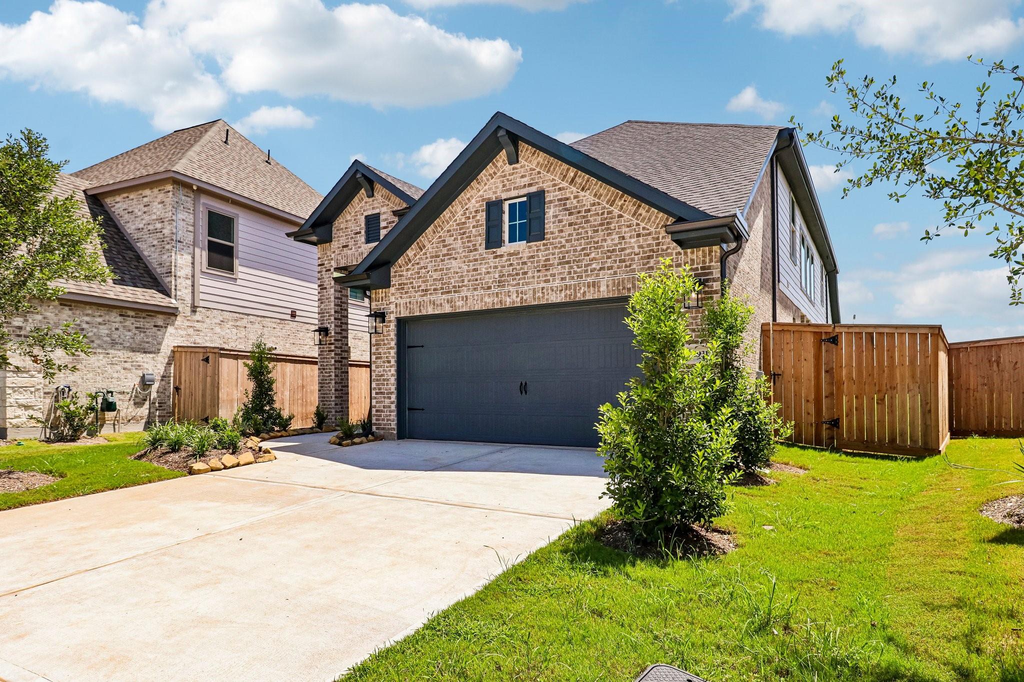 2931 Orange Leaf Drive