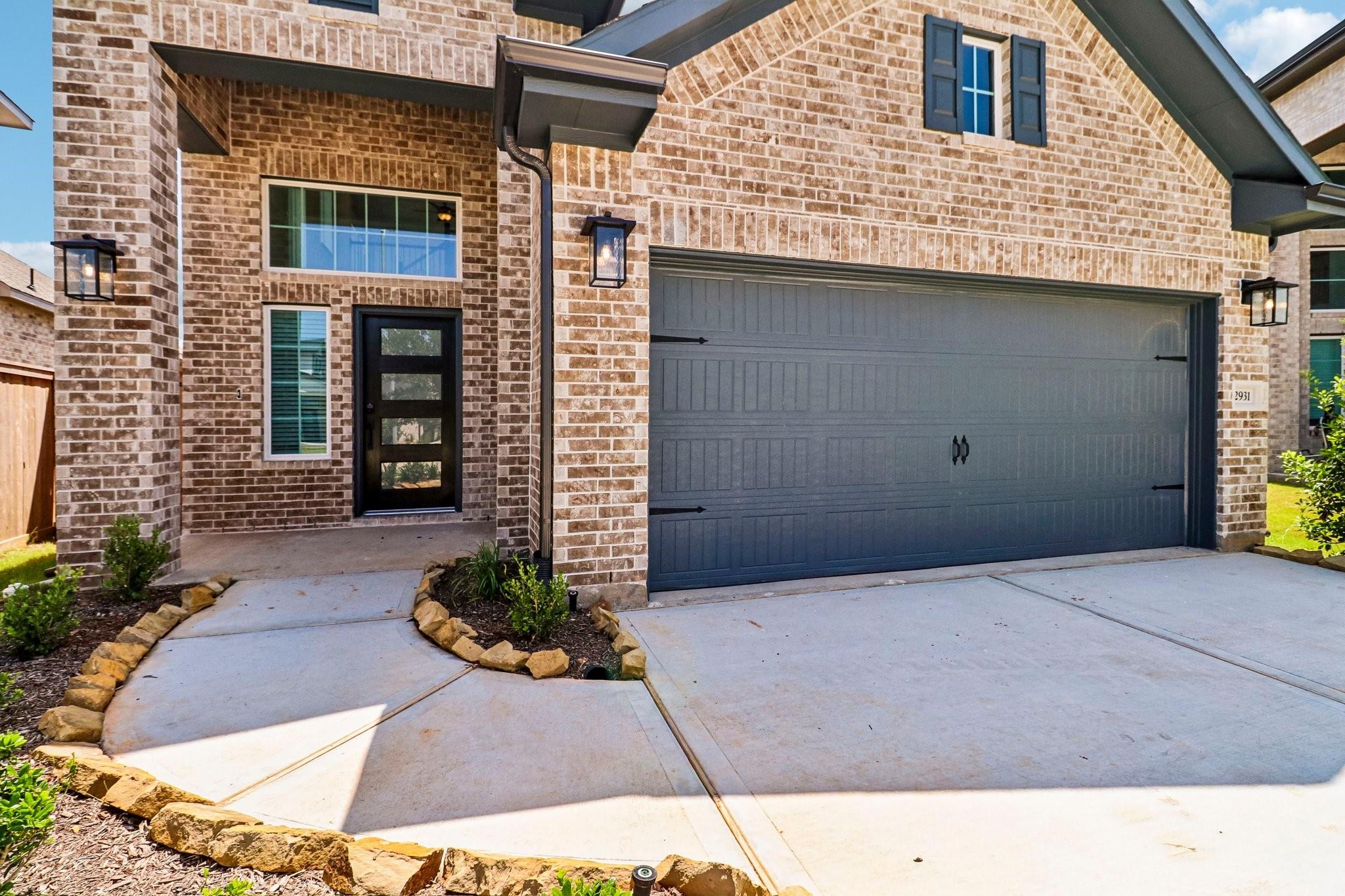 2931 Orange Leaf Drive