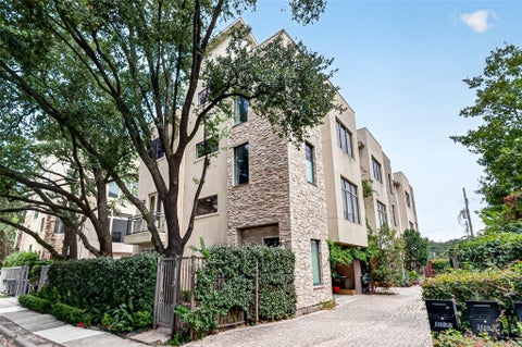 Photo of 1110 Autrey Street #C, Houston, TX 77006 (MLS # 24526149)