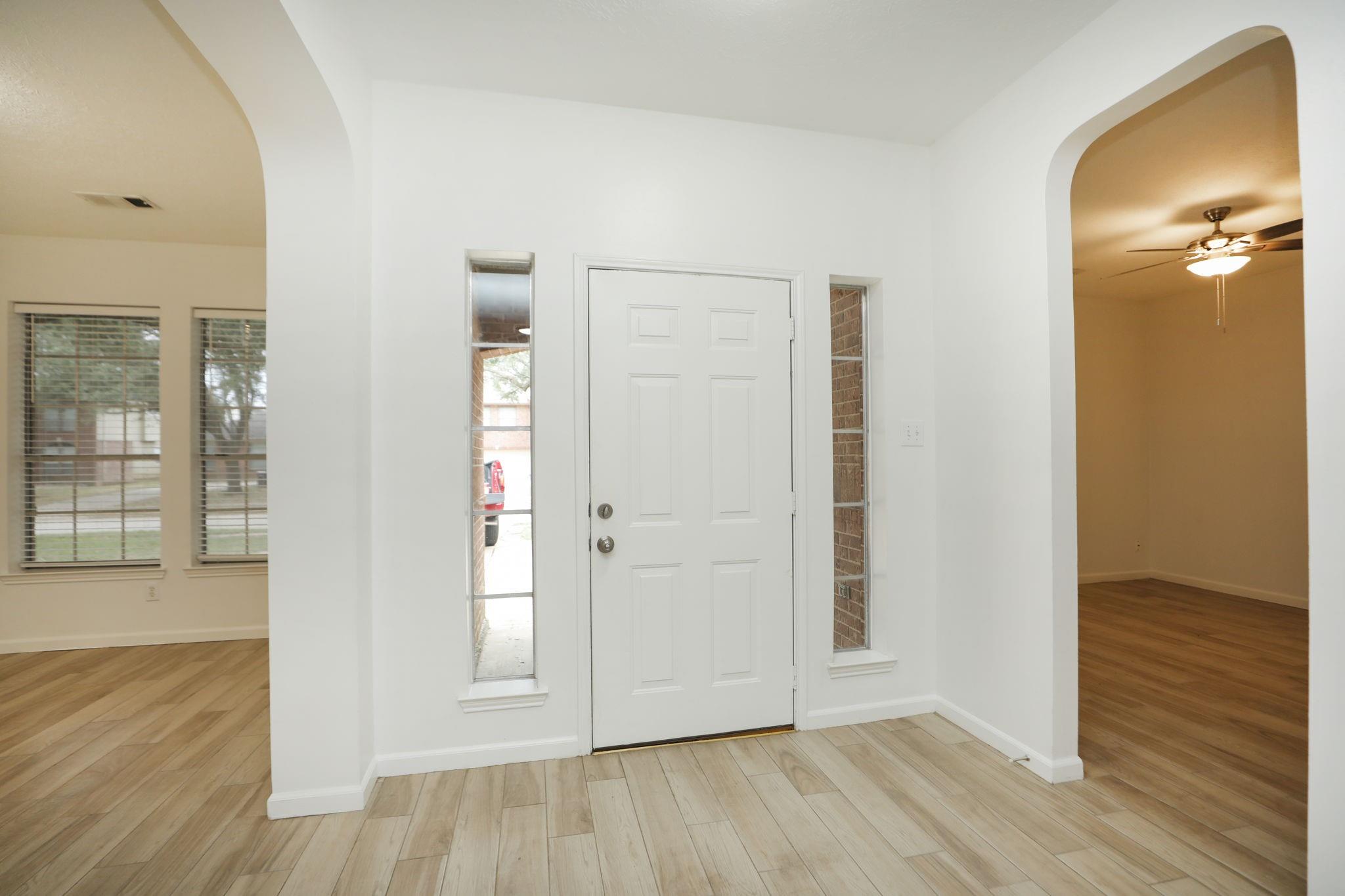 1126 Colonial Heights Drive