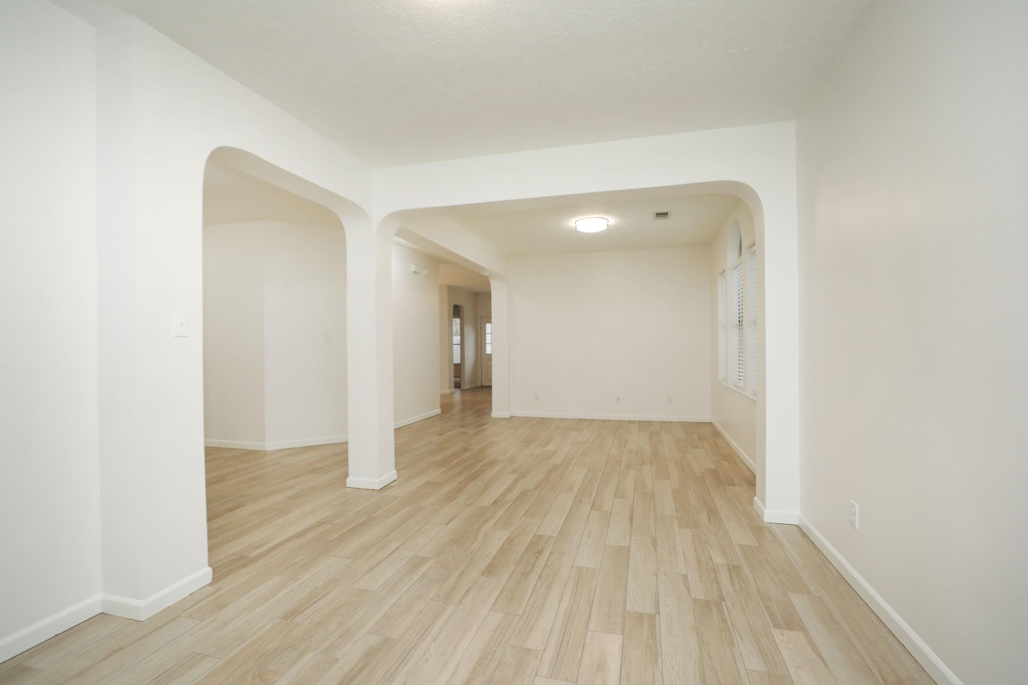 1126 Colonial Heights Drive