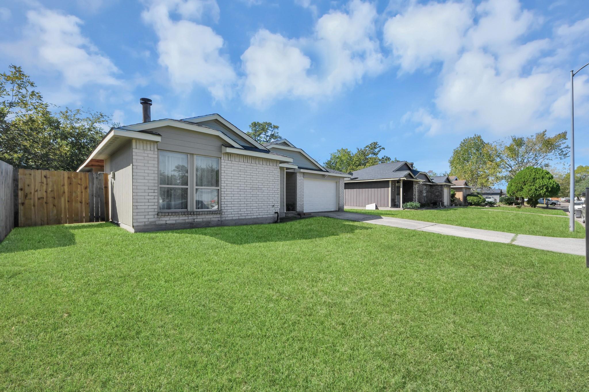 7910 Bluejay Twin Circle