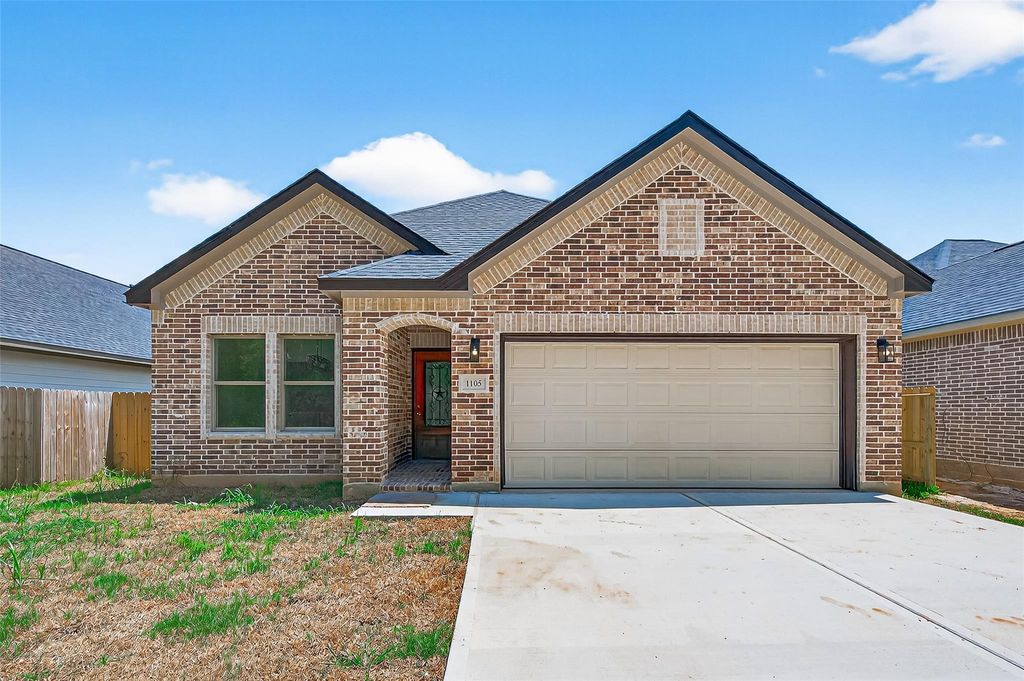Photo of 1105 Lyle W Avenue, Cleveland, TX 77327 (MLS # 71195728)
