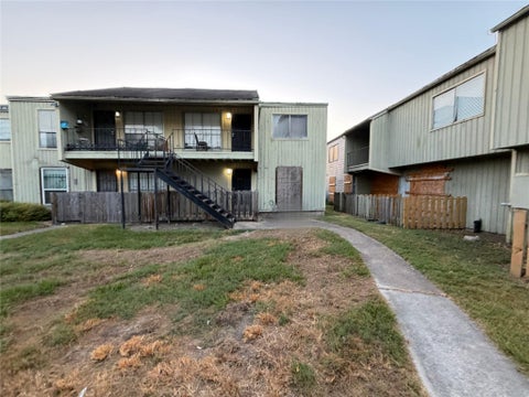 Condo For Sale - 5625 Antoine Drive #1211<br/> Houston, TX 77091