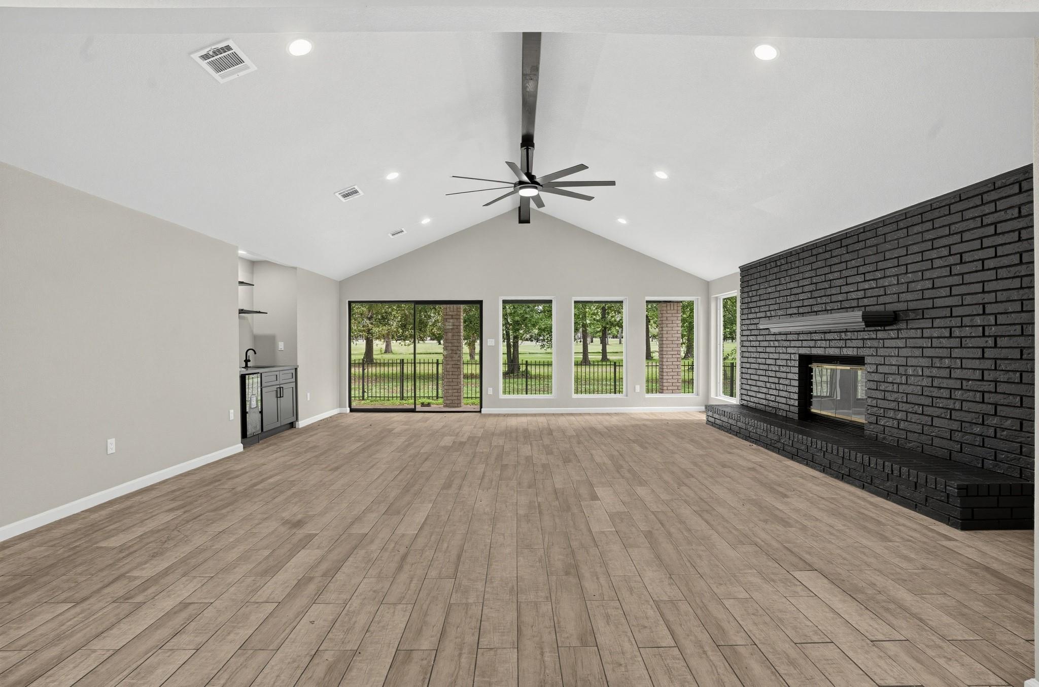 15 Presidio Road