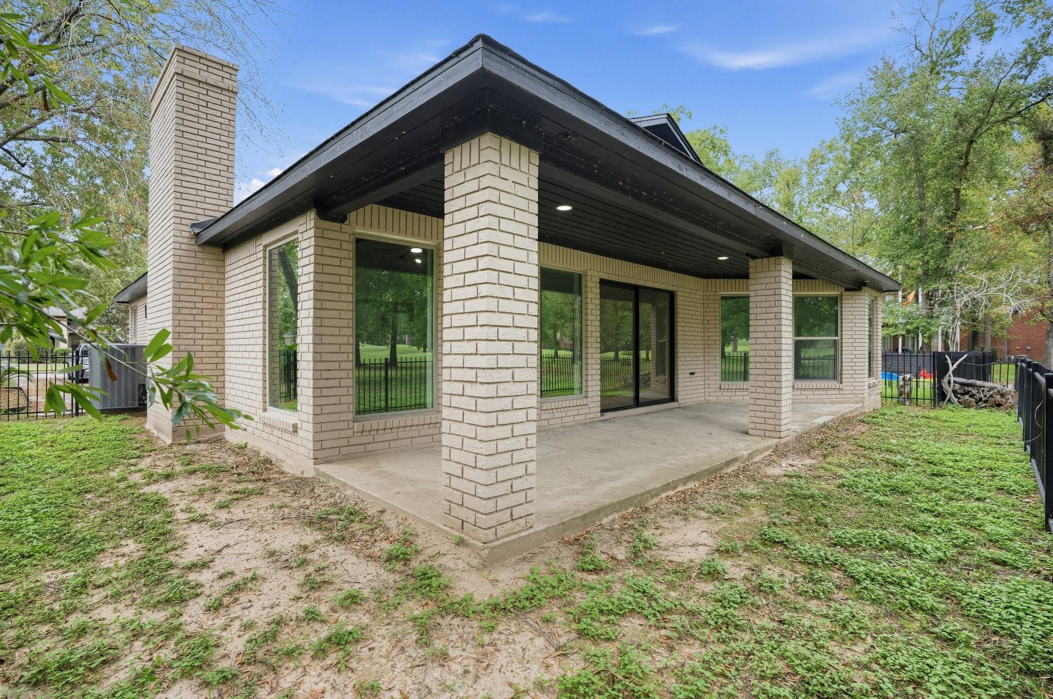 15 Presidio Road
