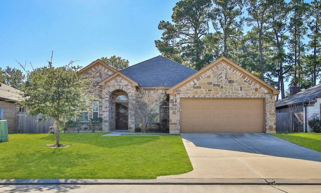 Photo of 18203 Willow Edge Drive, Tomball, TX 77375 (MLS # 43670618)