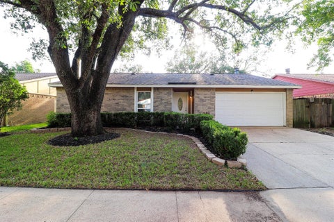 Homes For Rent - 4367 Kinloch Drive<br/> Houston, TX 77084