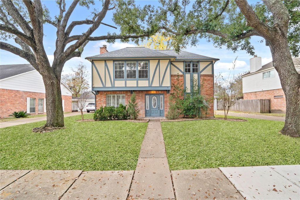 Photo of 8115 Town Creek Drive, Houston, TX 77095 (MLS # 36509857)
