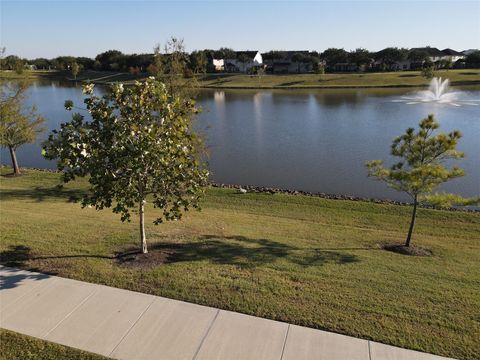 Tiny photo for 518 Honeysuckle Vine Drive, Rosenberg, TX 77469 (MLS # 79921471)