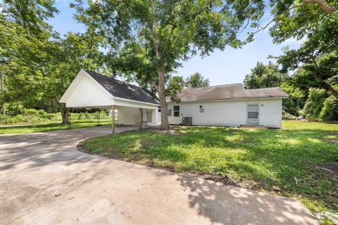 Photo of 660 Redwood Street, Kountze, TX 77625 (MLS # 72311206)