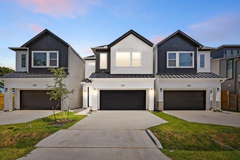 5016 Golden Forest Drive Houston TX 77091