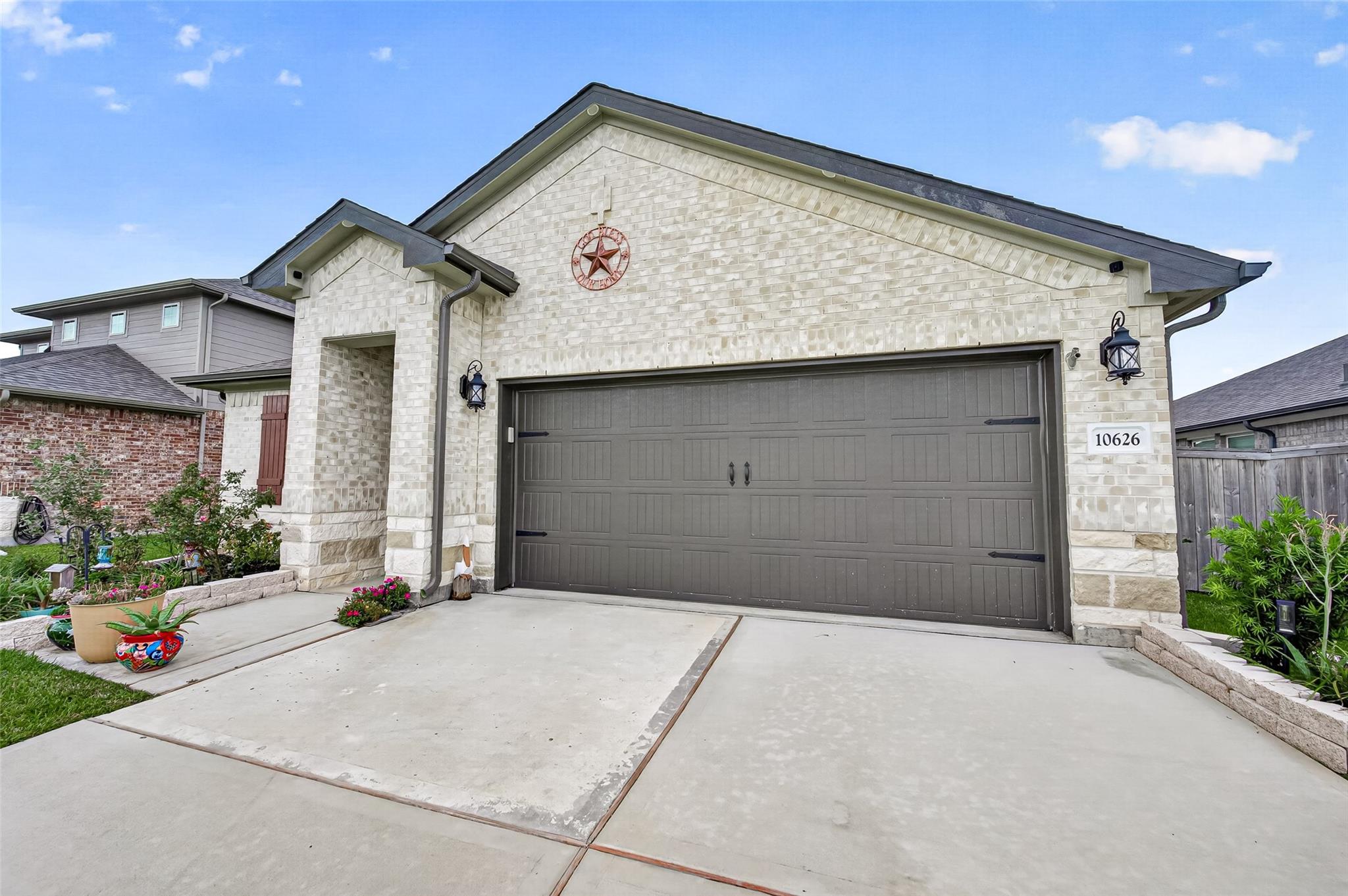 10626 Deussen Lane