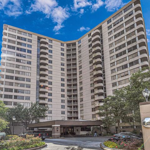 Photo of 3525 Sage Road #1115, Houston, TX 77056 (MLS # 10548371)