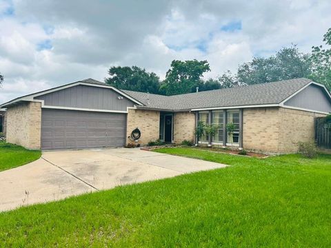 Homes For Sale - 7226 Lost Fable Lane<br/> Houston, TX 77095