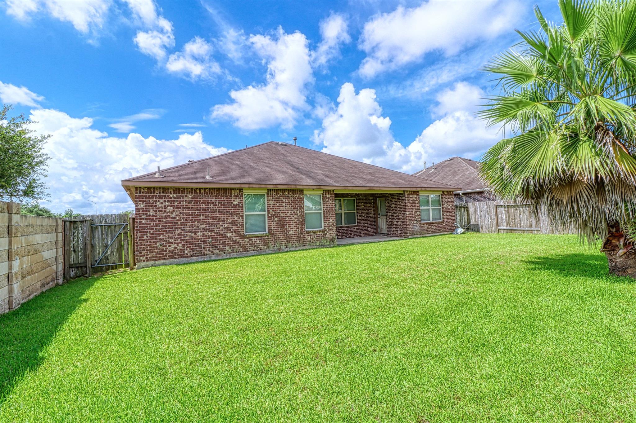 2735 Diamond Vista Lane