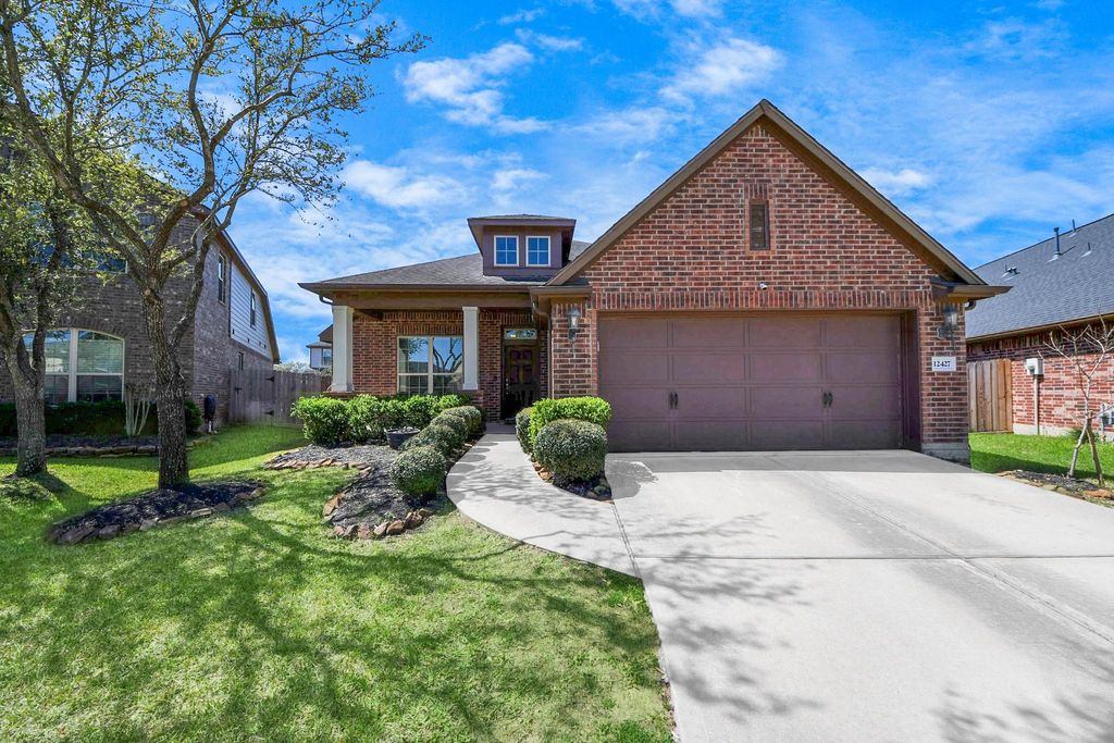 Photo of 12427 Point Arbor Court, Tomball, TX 77377 (MLS # 85662363)