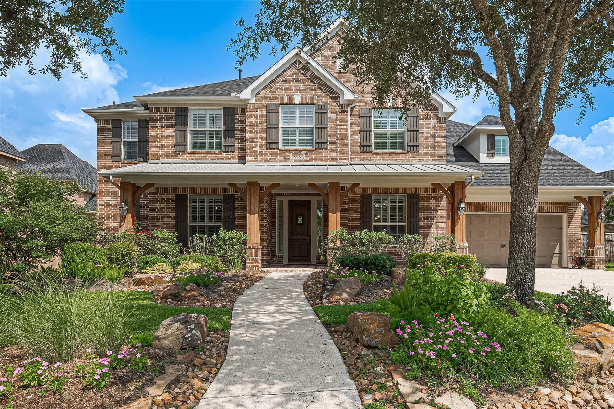 5807 Evening Oaks Lane